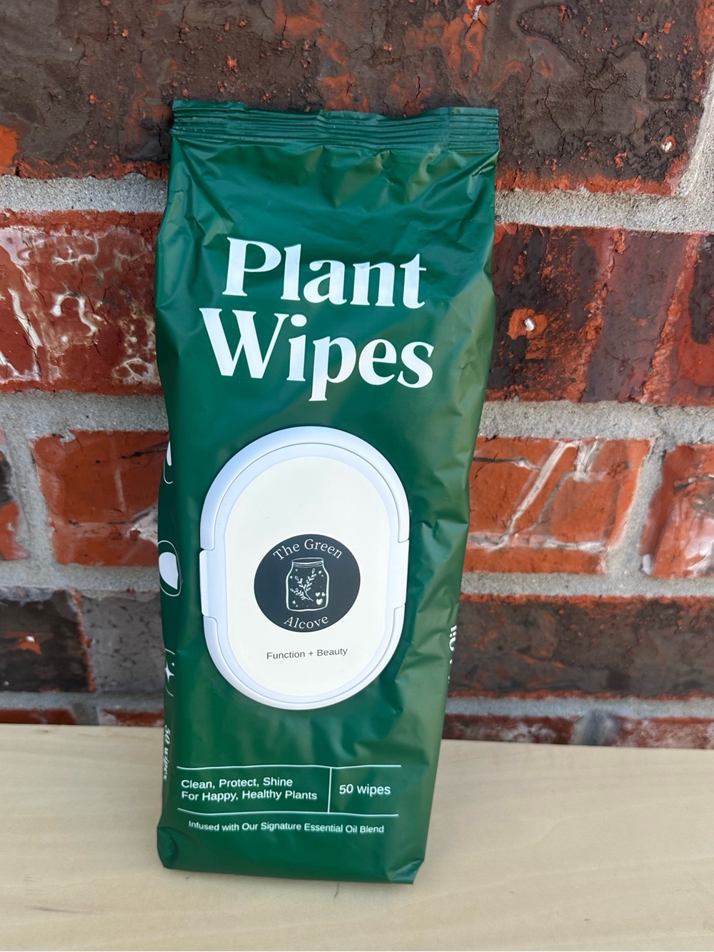 The Green Alcove Plant Wipes -Pack of 50 (new, sealed)